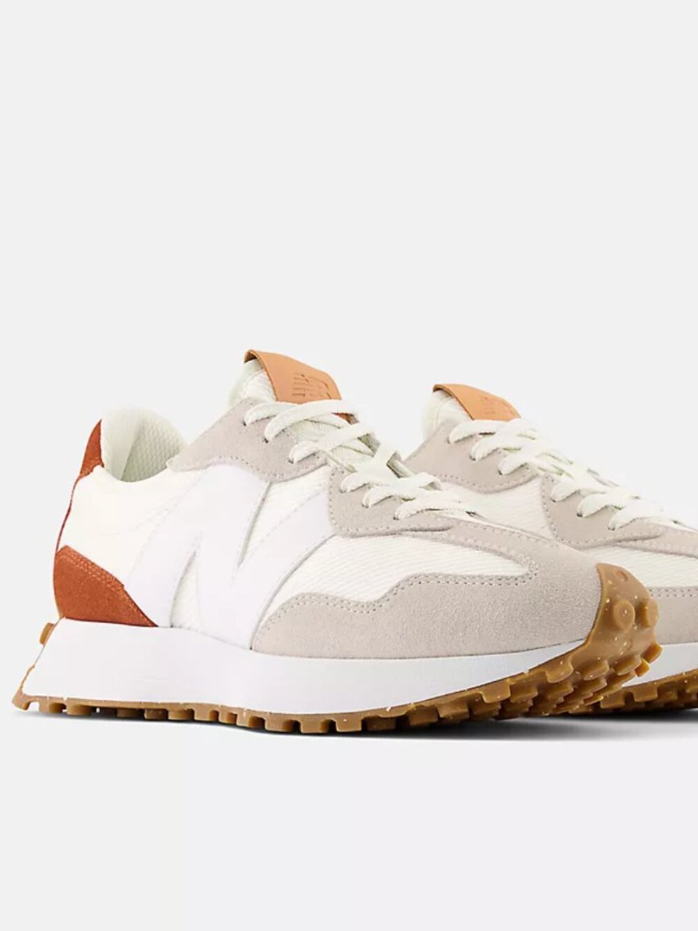 New Balance Women's 327 Sneaker